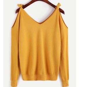 NWOT Mustard Yellow Women Long Sleeve Sweater